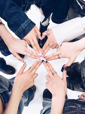 Rookie group Kiiras gears up for debut