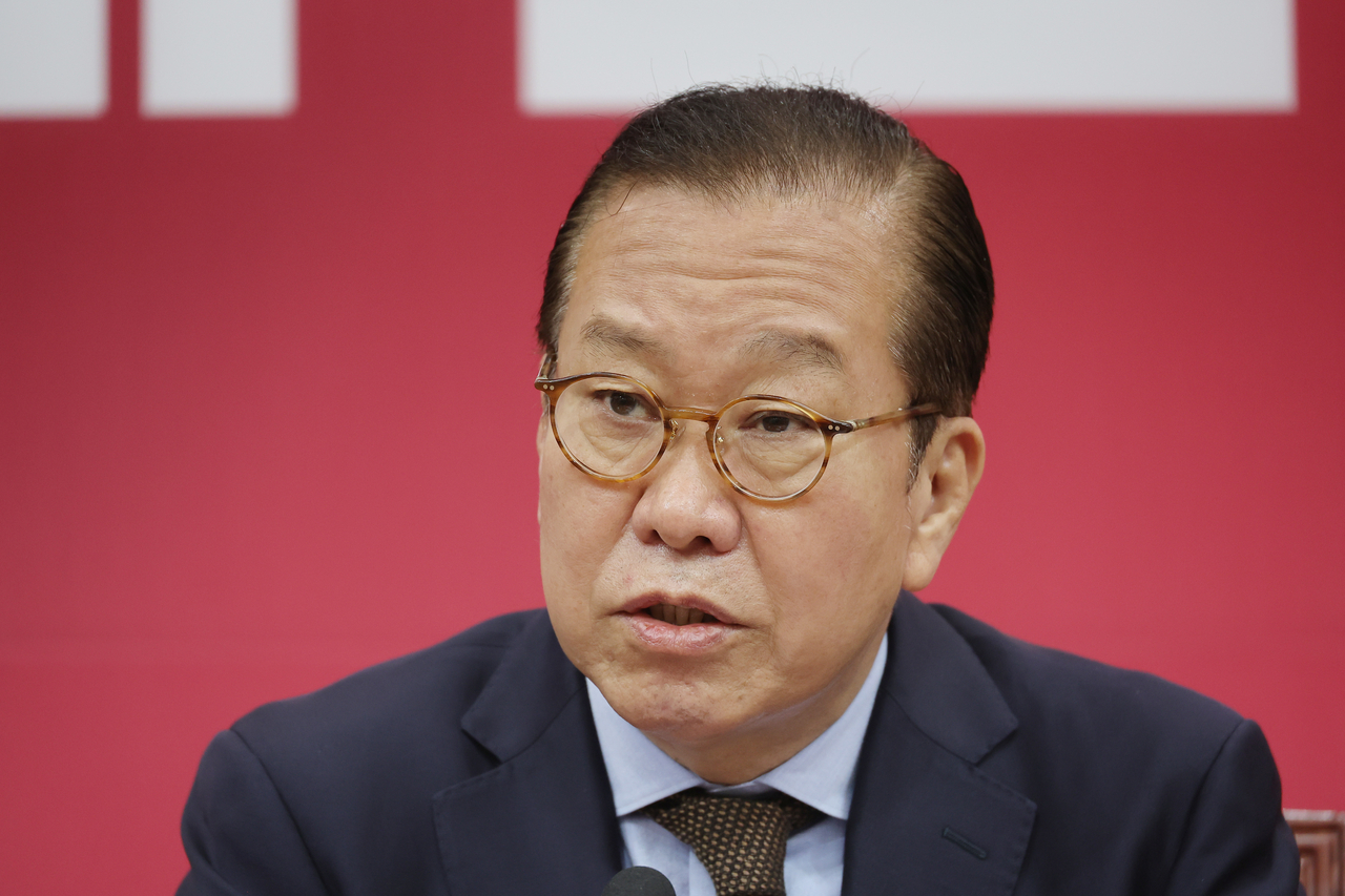권영세 국민의힘 비상대책위원장이 28일 국회에서 열린 비상대책위원회의에서 발언하고 있다. [연합]