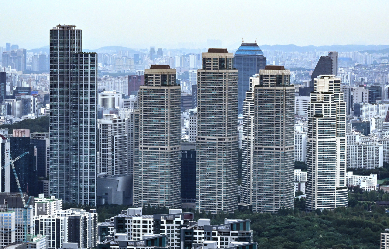 강남구 도곡동 타워팰리스 일대의 모습. [임세준 기자]