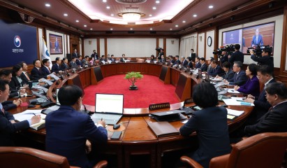 Acting president vetoes bill limiting his powers to appoint Constitutional Court justices
