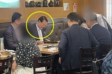 “깜짝 놀랐다” 경기도 보리밥집서 포착된 尹 전 대통령…‘술 드시냐’ 묻자