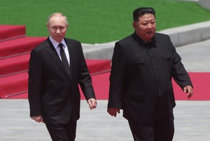 N. Korea's military delegation heads to Russia after confirmation of troop dispatch to fight Ukraine