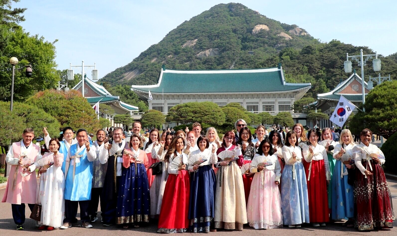 리오프닝 무렵 가장 먼저 한국에 달려온 미국 관광업계 리더들