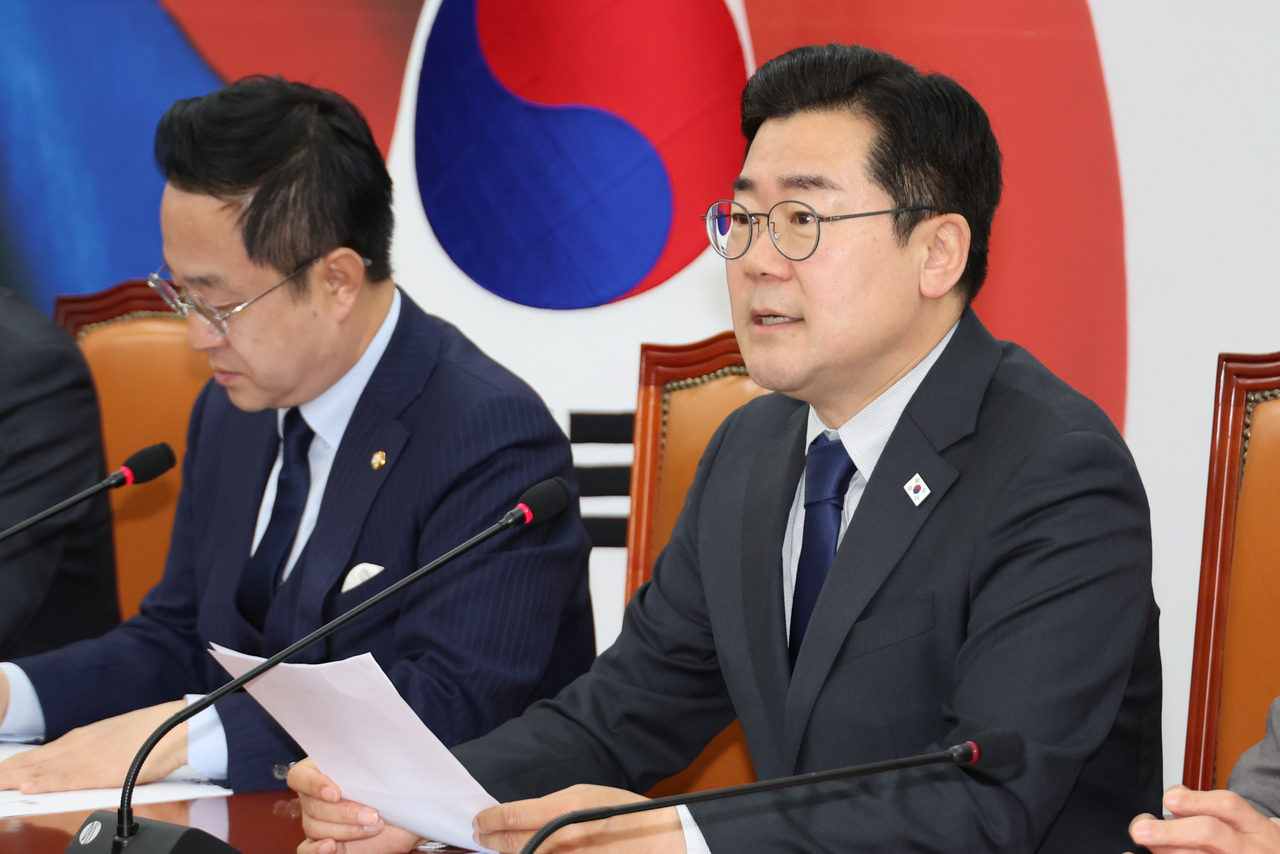 박찬대 더불어민주당 당대표 직무대행 겸 원내대표가 29일 서울 여의도 국회에서 열린 원내대책회의에서 발언하고 있다. [연합]