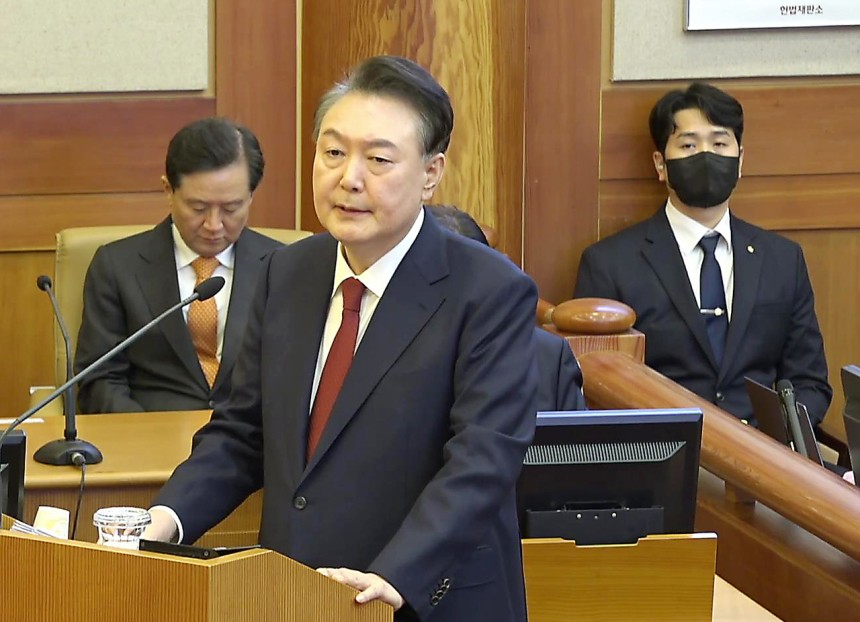 윤석열 전 대통령이 지난 2월 헌법재판소에서 열린 자신의 탄핵심판 11차 변론에서 최종변론을 하고 있다.[헌법재판소 제공]