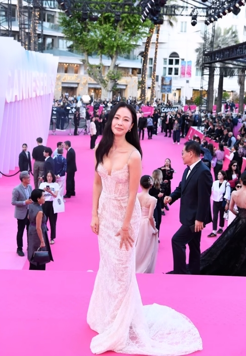 사진=홍수현 채널