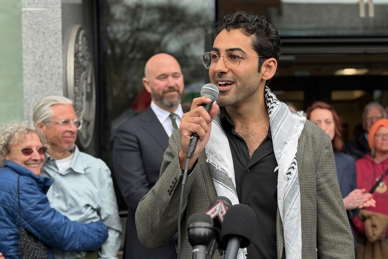 Mohsen Mahdawi speaks outside the courthouse after a judge released the Palestinian student activist Wednesday, in Burlington, Vermont. (AP-Yonhap)