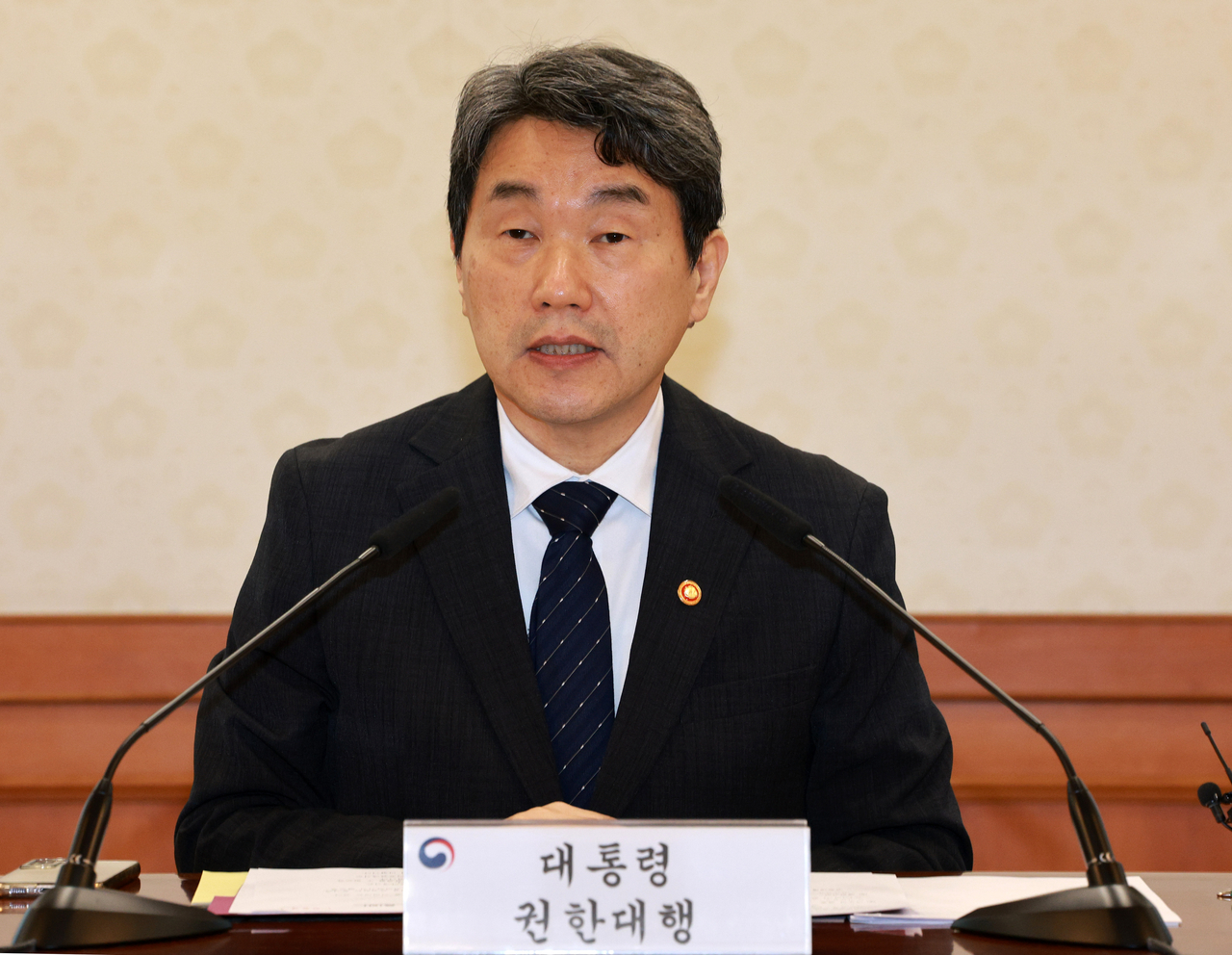 Acting President and Deputy Prime Minister Lee Ju-ho is speaking at an National Security Council meeting held at the Seoul Government Complex on Friday. (Yonhap)