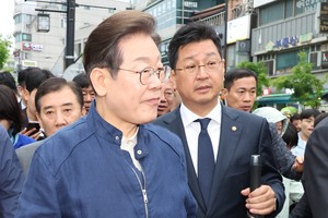 Democratic Party of Korea proposes bill to suspend trials for president-elects