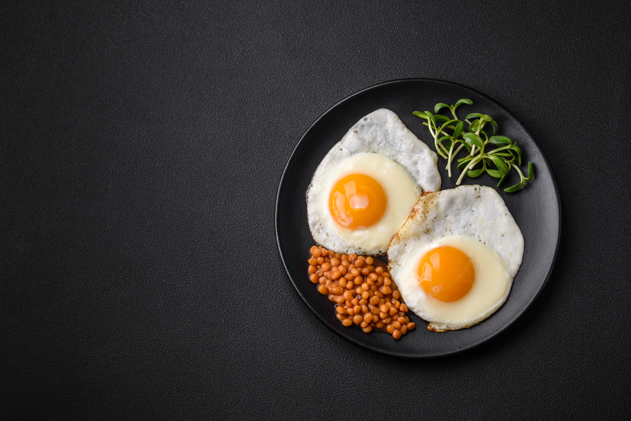 달걀과 렌틸콩은 아침에 먹기 좋은 단백질 식재료다. [123RF]