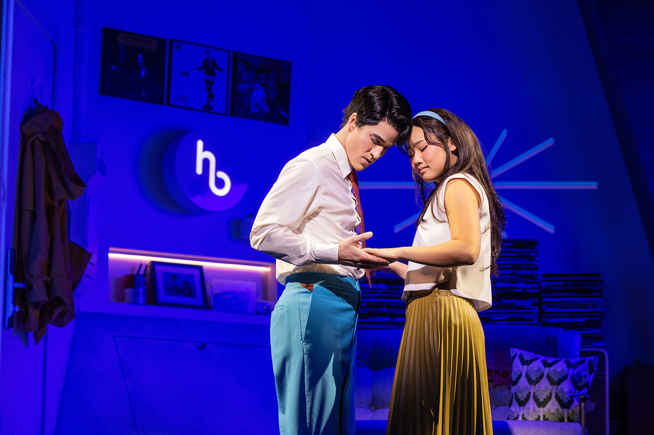 Darren Criss (left) and Helen J Shen perform in the musical "Maybe Happy Ending" (NHN LINK)