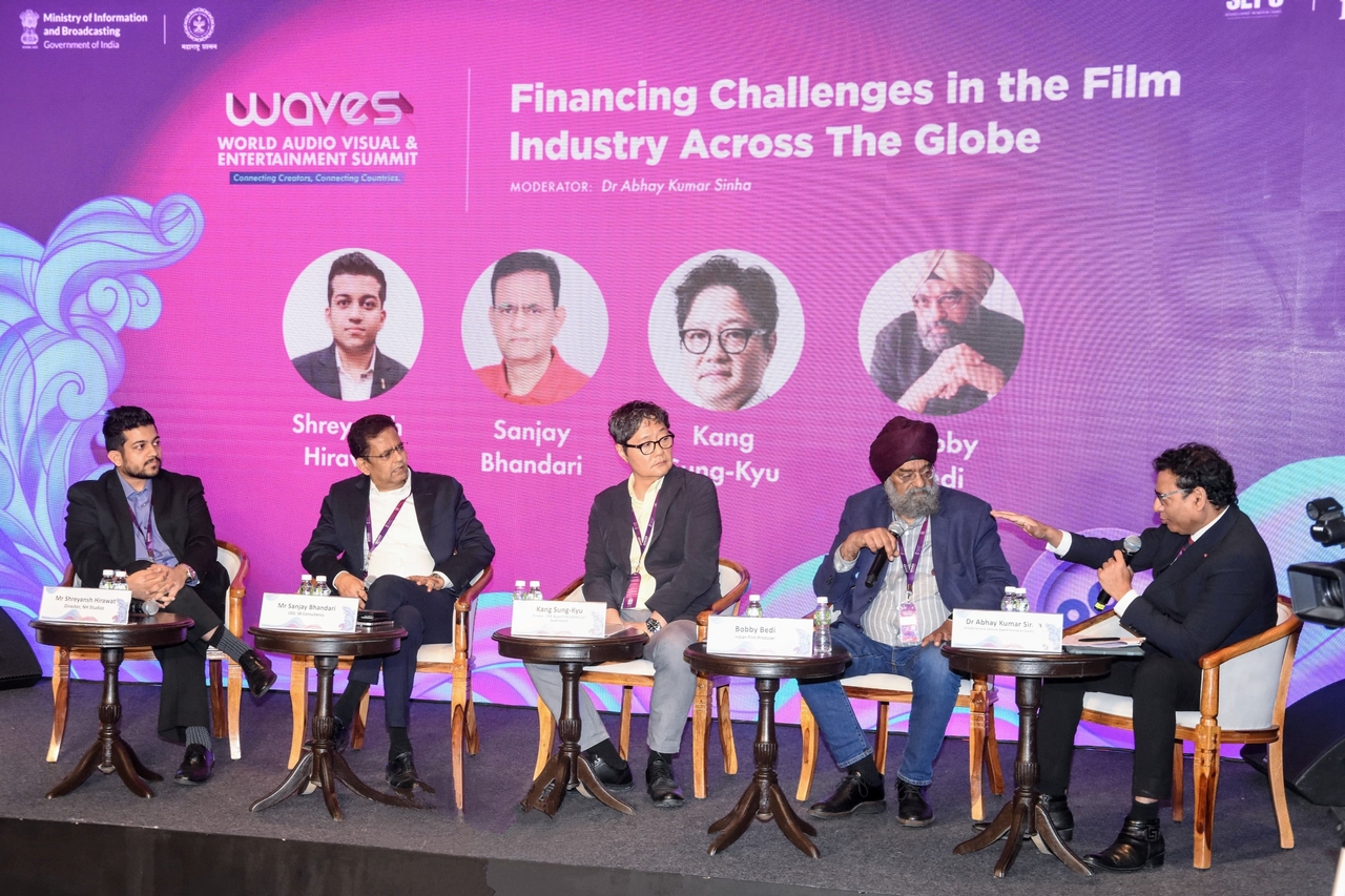 Kang Sung-kyu, managing director and CEO of the Busan Film Commission (third from left), attends the World Audio Visual and Entertainment Summit held in Mumbai, India, from May 1 to May 4. (Indian Embassy in Seoul)