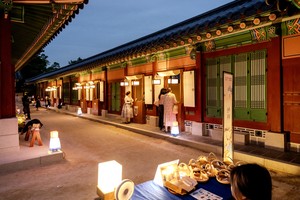 Bookings open for royal dinner with music