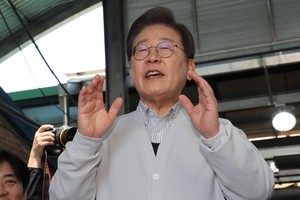 Courts postpone Lee Jae-myung hearings until after election