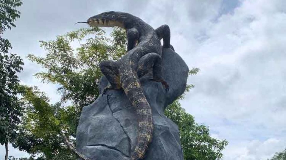 A viral monitor lizard statue is seen in Wonosobo Regency, West Java.   Jakarta Post