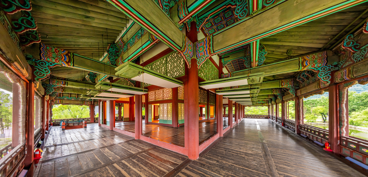 Gyeonghoeru at Gyeongbokgung (Korea Heritage Service)