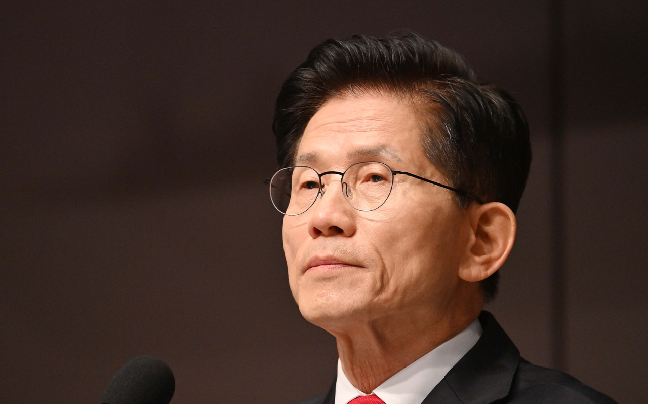 김문수 국민의힘 대통령선거 후보가 8일 오전 서울 중구 한국프레스센터에서 열린 관훈토론회에 참석해 패널들의 질문에 답변하고 있다. 이상섭 기자
