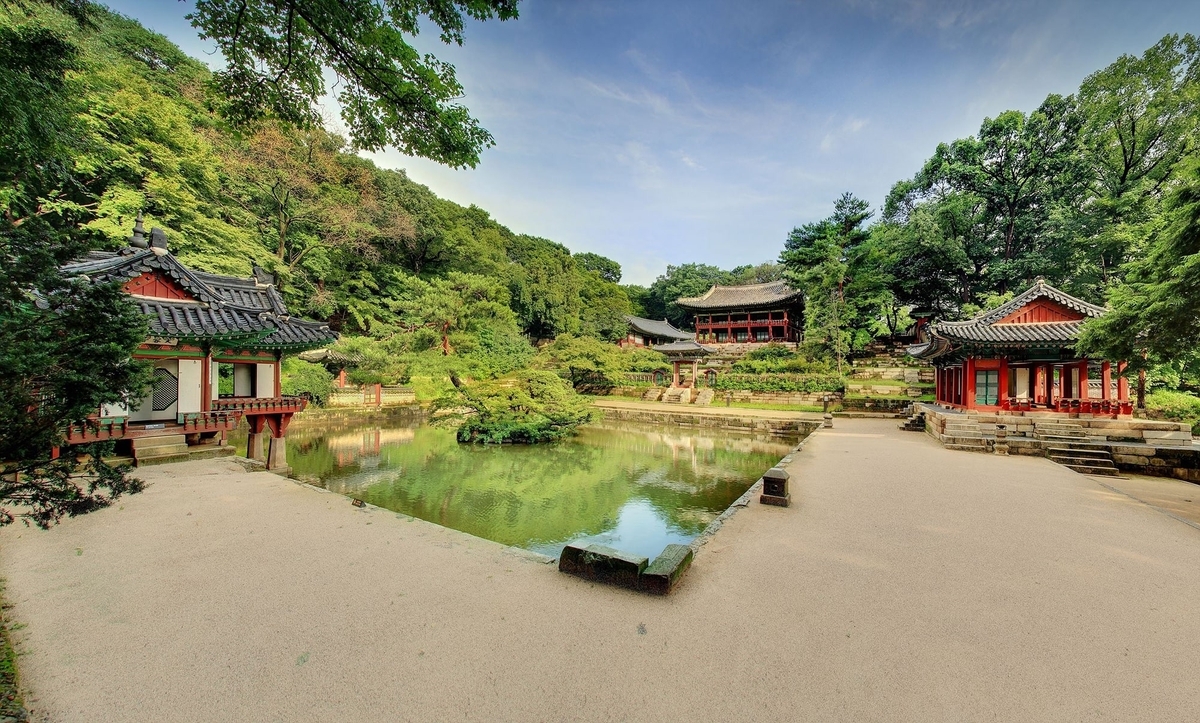Changdeokgung garden (Korea Heritage Service)