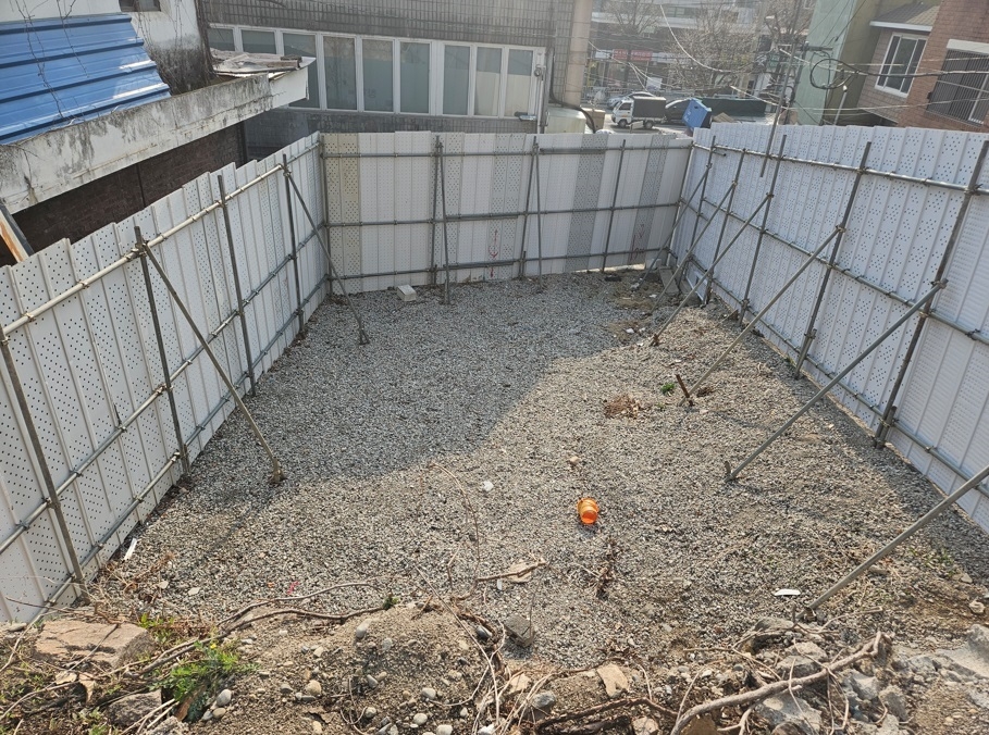 철거된 빈집 땅. [종로구 제공]