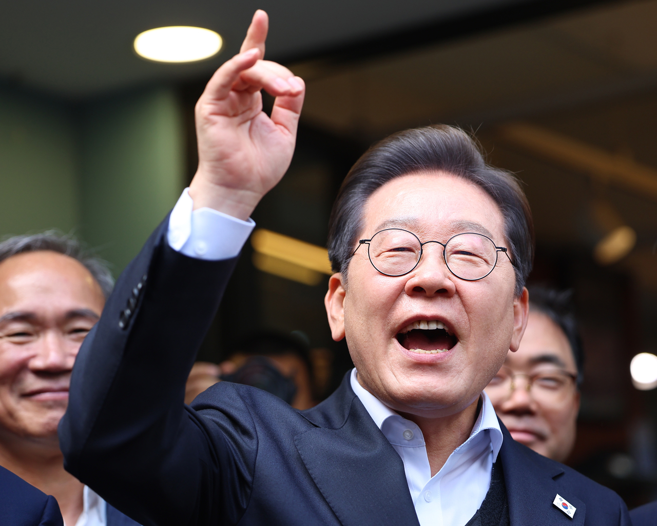 Democratic Party of Korea's presidential candidate Rep. Lee Jae-myung speaks during his visit to Jinju, South Gyeongsang Province, on Saturday. Yonhap