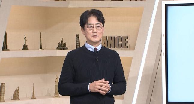 프랑스사를 강의하는 임승휘 교수