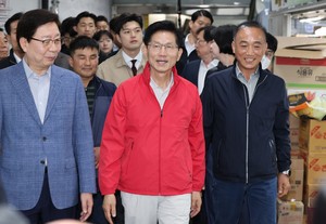 People Power Party candidate Kim kicks off official campaign for presidential election