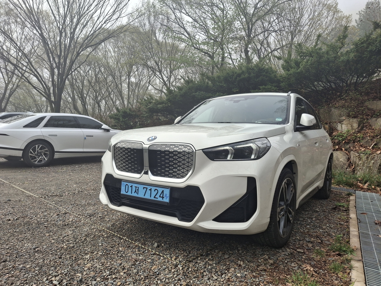 BMW iX1 xDrive30 M 스포츠 전면부 [김성우 기자]