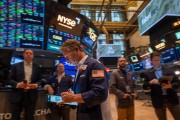 인플레 우려 덜며 빅테크 중심 나스닥 ‘활짝’…S&P500, 年수익률 ‘플러스’ 전환 [투자360]