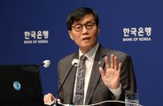 “한강 기적 일궜는데 늙어서 가난하면 안타까워” 한은 총재가 한국 노인 걱정한 이유는?