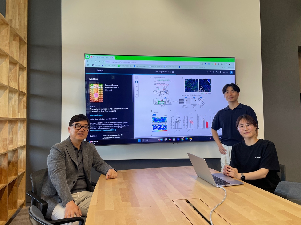 KAIST 생명과학과 한진희(왼쪽부터) 교수, 한준호 박사, 서보인 박사과정생 [KAIST 제공]