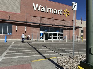 Walmart warns of higher prices due to tariffs, holds off on second-quarter guidance