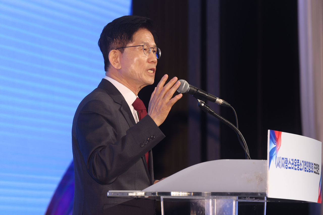 김문수 국민의힘 대선후보가 15일 오전 서울 여의도 중소기업중앙회에서 열린 ‘자랑스러운 중소기업인협의회’ 조찬 강연회에서 발언하고 있다. 이상섭 기자