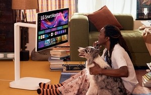 LG, Samsung face off in growing portable TV market