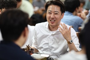 Policy watch: Lee Jun-seok pledges to designate Busan as special data zone