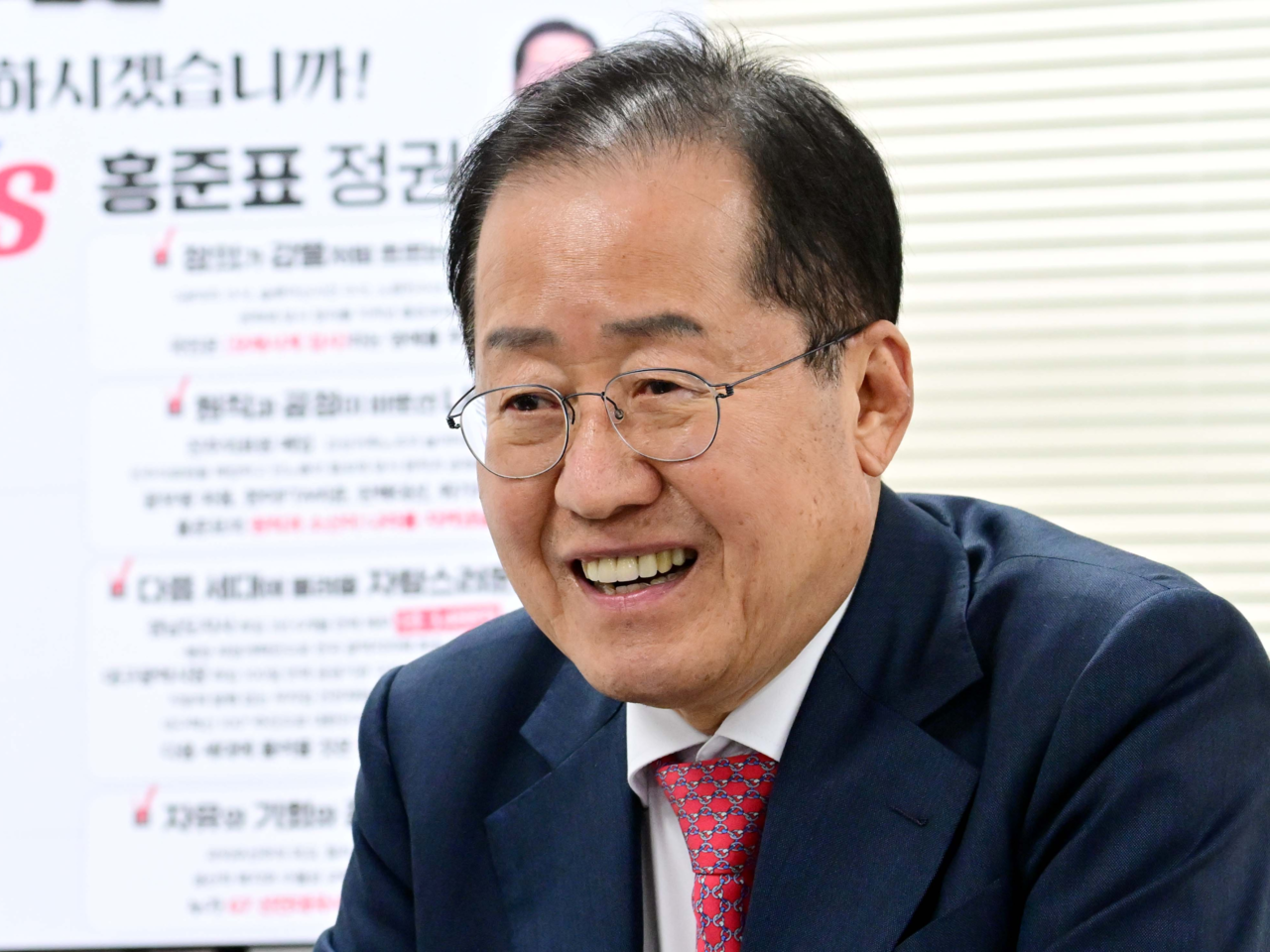 국민의힘 대통령 후보 경선에 나선 홍준표 전 대구시장이 지난달 22일 오후 서울 영등포구 대선캠프 사무실에서 헤럴드경제와 인터뷰를 하고 있다. 이상섭 기자