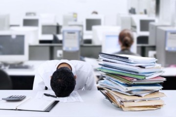 칼퇴하는데 고단하다고? 직장인 퇴근 2분 빨라졌다
