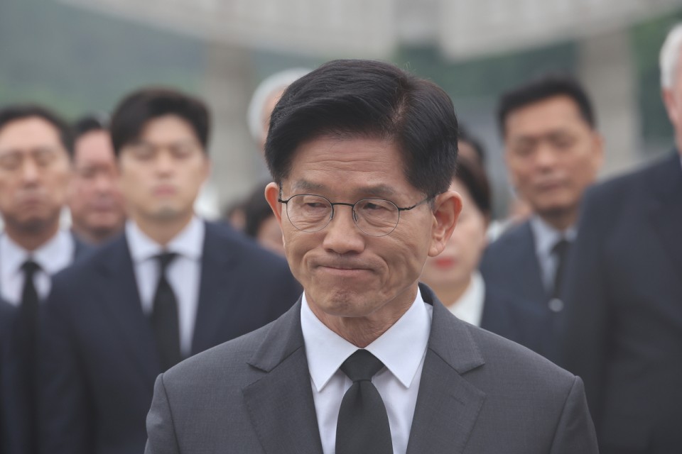 김문수 “尹 탈당 뜻 존중…사전 조율 없었다”