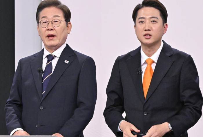 첫발 뗀 TV 토론, 이재명 “진지한 토론 됐다”…이준석 “토론 안 돼” 극과 극