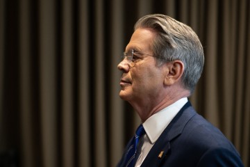美재무 “관세협상, 몇 나라가 좋은 제안…비관세 장벽 낮추려 해”