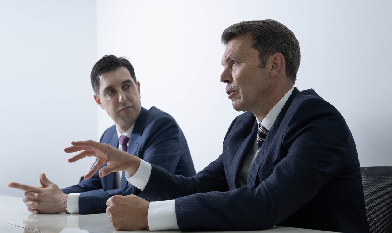 Helmut Forster (right), vice president at BorgWarner, Pierre Boitard, vice president at BorgWarner, speaks in an interview with The Korea Herald in Seoul on Thursday. (Im Se-jun/ The Korea Herald)