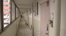 “요즘 누가 복도식을?” 잠실 신축 설계에 시끌[부동산360]