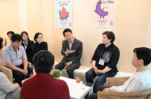 Loneliness hits 62% of solo households in Seoul, city steps up care programs