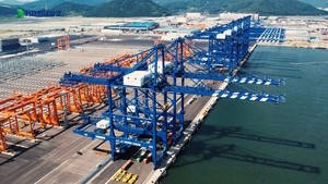 Korean port cranes emerge as bargaining chip in US tariff talks