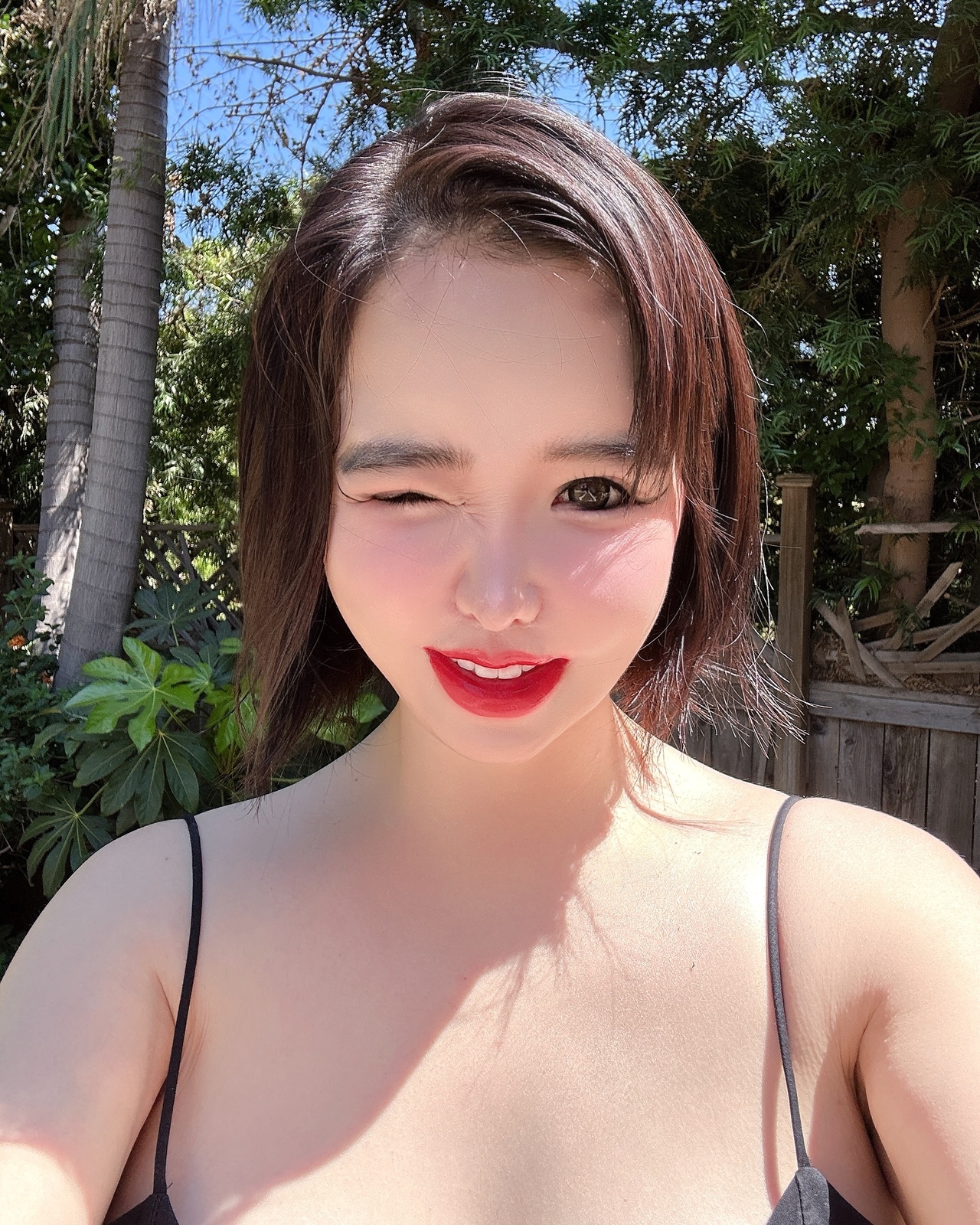 박봄 채널