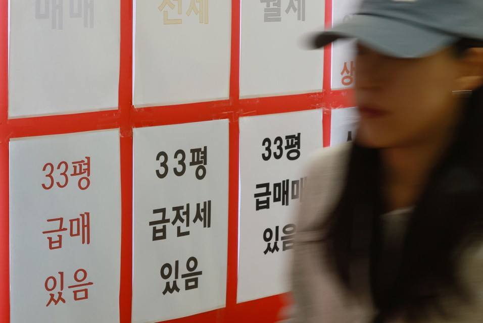 “자기야, 7월 전에 집 사야해” 연봉 1억 직장인, 12억 집 살 때 한도 1.4억 줄어든다[부동산360]
