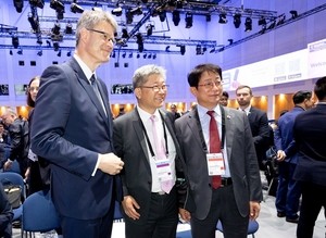 S. Korea has competitive edge over China in UAE high-speed railway bid: minister