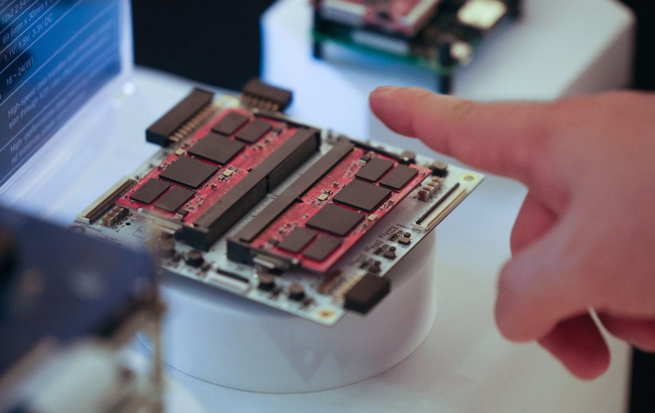 AI semiconductor is seen at the K-on Device AI Forum on Tuesday (Yonhap)