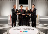 Four candidates clash over how to address aging society, trade blows over political stances