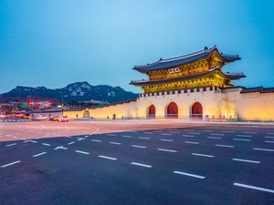 Foreign inflows into Korean bonds hit record pace as safe-haven appeal grows