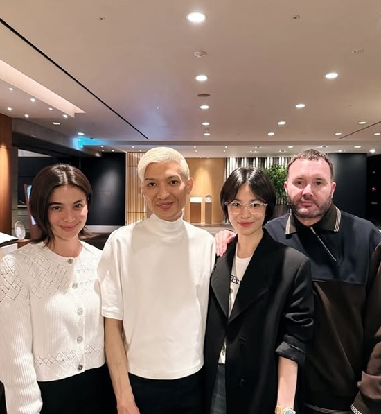 사진=송혜교 채널